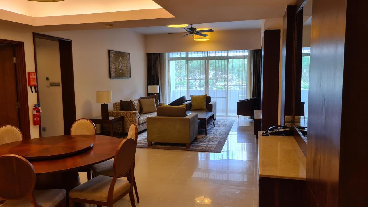Shangri-La Serviced Apartments, ヤンゴン エクステリア 写真